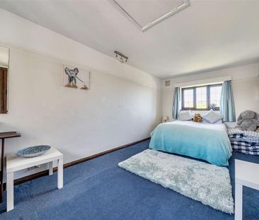 5 bedroom detached house to rent - Photo 6