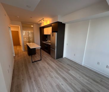 For Lease - 395 Square One Drive Unit# 318, Mississauga, Ontario - Photo 3