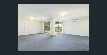 ✨ Stylish Family Home in a Convenient Location! - Photo 5