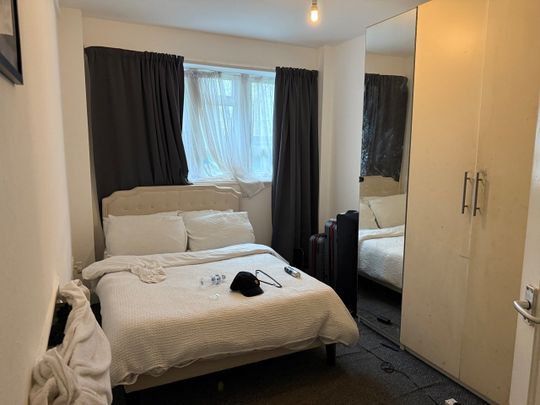 2 Bed Flat, Tilling House, SE15 - Photo 1