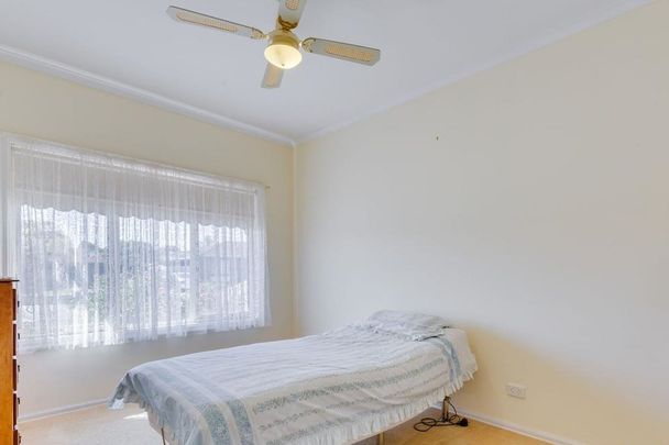 Unit 2/17 Minogue Crescent, - Photo 1