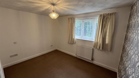 Cherry Tree Drive, St Martins, SY11 3HX - Photo 4