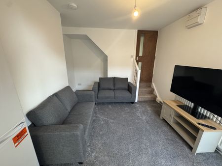 Heslington Road - P2177 - Photo 3