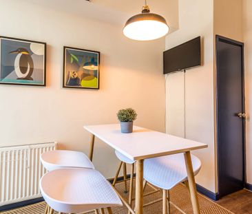 Double Ensuite Room -Walk to City- 2 minutes to Eastville Park - Photo 3