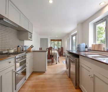 2 bedroom terraced house to rent - Photo 1