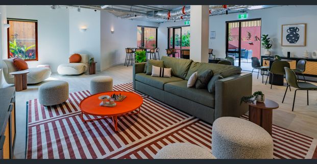 Stunning modern fully furnished + All bills included - Photo 1