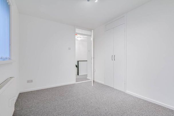 23 Ballyvester Grove, Bangor, BT19 7RL - Photo 1