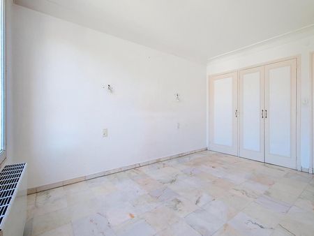 Location Appartement 3 pièces 93m² PERPIGNAN 66000 - Photo 5