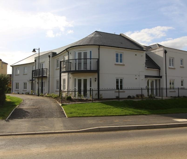 Langford House, Waterlooville - Photo 4