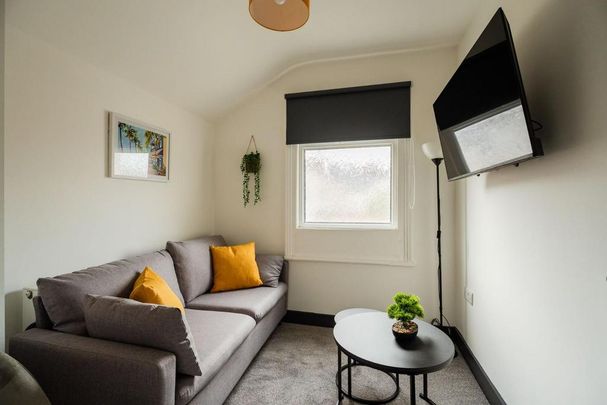 4 bedroom house to rent - Photo 1