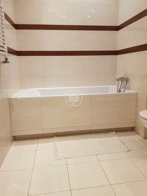 Nowoczesne, przestronne mieszkanie z garderobą - Zdjęcie 1