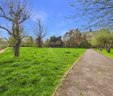 Hatch Lane, Windsor, Berkshire,SL4 - Photo 3