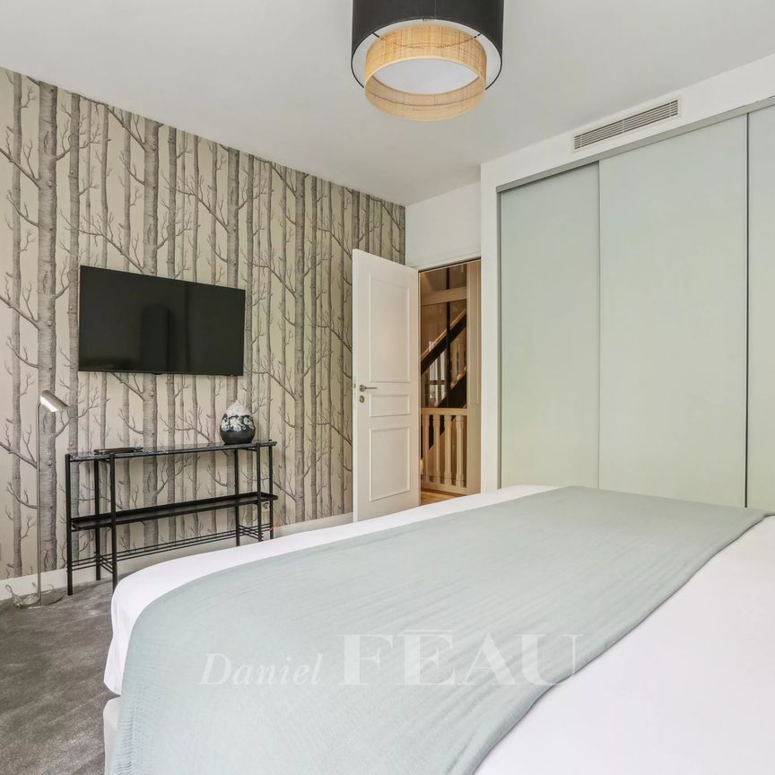 Location appartement, Paris 16ème (75016), 12 pièces, 478 m², ref 85407529 - Photo 1