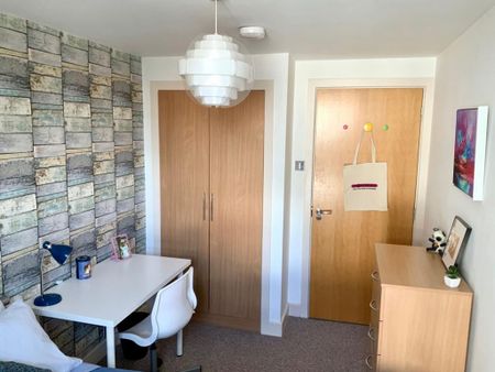 2 bedroom apartment to rent - Photo 4