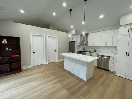 For Lease - 45 Northcliffe Boulevard Unit# Garden, Toronto, Ontario - Photo 3