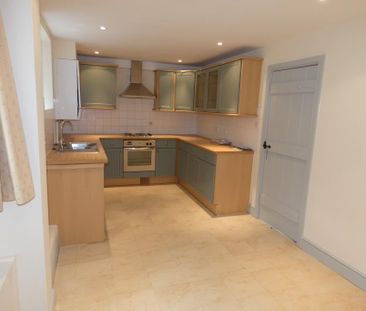 3 bedroom barn conversion to rent - Photo 6