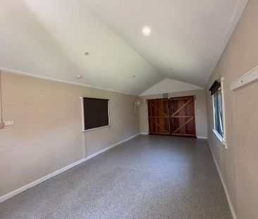 Rustic Cottage Living - Photo 2