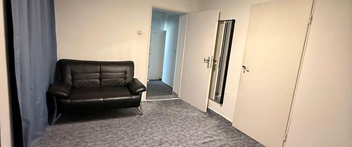 Wohnung zu vermieten - Foto 1