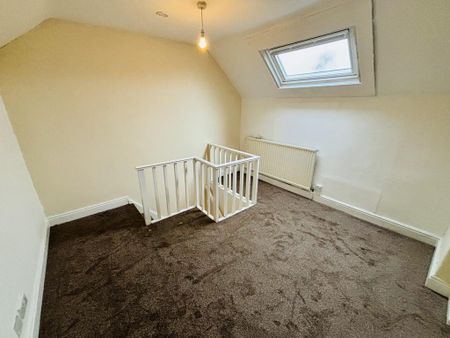 3 bedroom terraced house to rent - Photo 5
