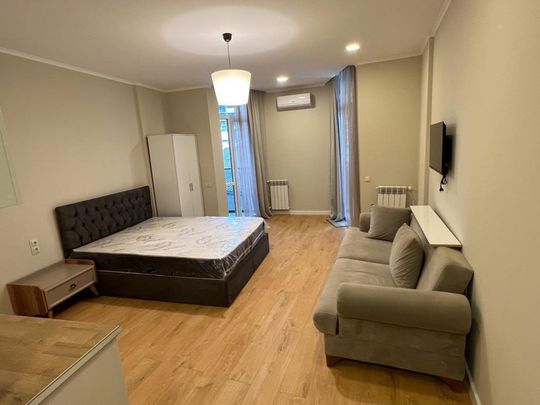 Garsoniera luxos amenajată situată în zona Drumul Taberei - Fotografie 1