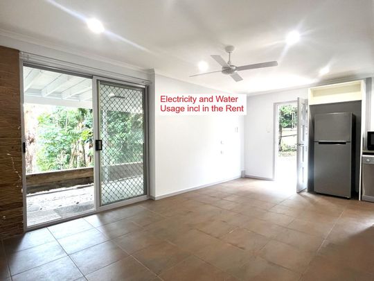 Spacious Unit - Photo 1