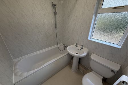 Kingsland Close - Photo 5