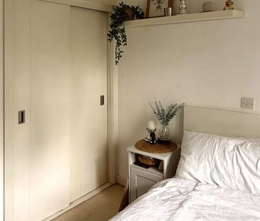 2 Bed Flat, White Horse Road, E1 - Photo 5