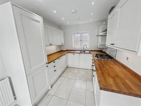 Harptree Court, Poundbury, Dorchester, DT1, Dorchester - Photo 5