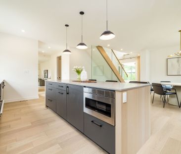 For Lease - 1995 Lenester Avenue, McKellar Heights - Glabar Park an... - Photo 3