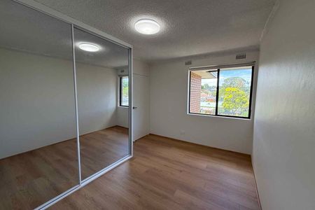 11/94 Windsor Road Dulwich Hill - Photo 4