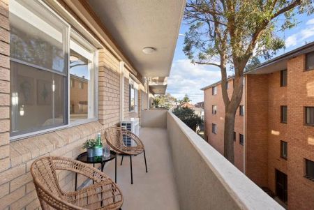 “Sunny Apartment With A Gourmet Hub & Maroubra Beach In Minutes” - Photo 2