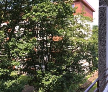 Praktische 3-Zimmer-Wohnung mit niedlichem Balkon! - Foto 4