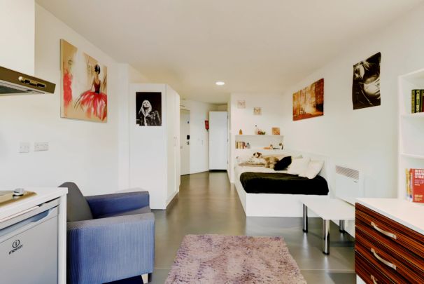 Gold Studio - Photo 1