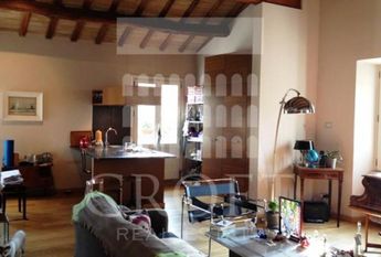 Attic-Piazza Navona: Short Stay. beautiful, fully furnished 1 Bedroom + Guest bed, 1 bath in period building with 2 large private terraces. Parquet floors, air conditioning, chef's kitchen, views, silent and bright. #2064