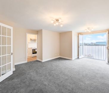 Bywater House, London, SE18 - Photo 1