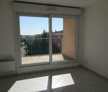 Location Appartement 5 pièces 108m² - Photo 4