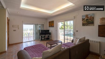 valencia, Valencian Community 46149 - Photo 2