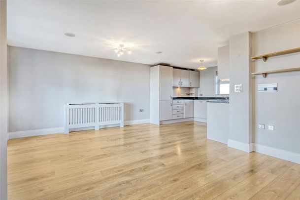 Forge Way, Southend-on-Sea, Essex, SS1 2ZS - Photo 1