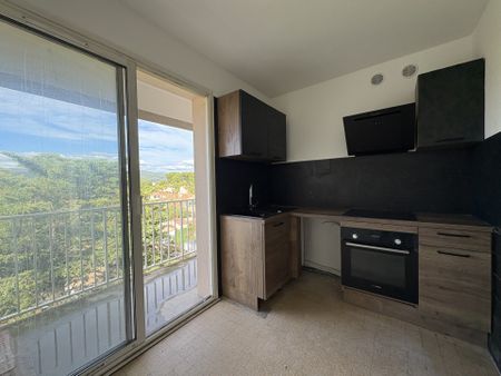 Location Appartement 3 pièces 59m² LA CIOTAT 13600 - Photo 5