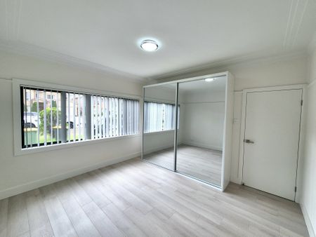 85 Australia Street, Bass Hill NSW 2197 - House For Rent | Domain - Photo 5