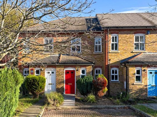 2 bedroom terraced house to rent - Photo 1