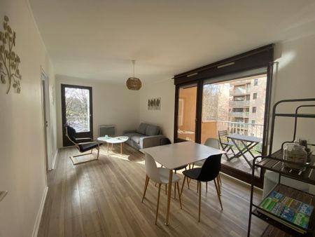 Location Appartement 2 pièces Meublé 50m² LA RAVOIRE 73490 - Photo 2