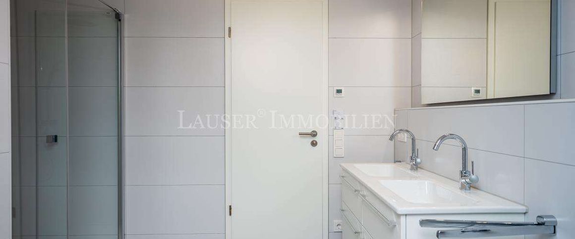 Neubau-Erstbezug einer großzügigen 3,5-Zimmer-Wohnung in S-Möhringen - Photo 1