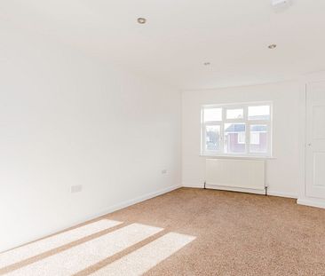 Flat 3, Falcon Court Stockett Lane, Maidstone, Coxheath, ME17 4FT - Photo 6