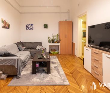 53 m², 4. emeleti, liftes lakás Operaház közvetlen közelében – 6. fotó