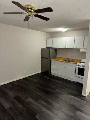 For Lease - 45 King Avenue Unit# 10, Clarington, Ontario - Photo 1