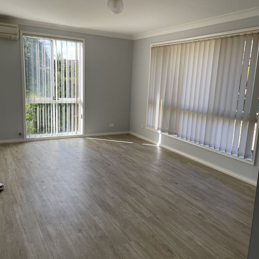 Lovely 3 Bedroom Unit - Photo 1