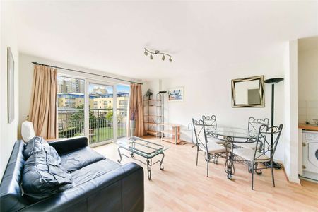 One bedroom apartment excellently located close to Westferry DLR. - Photo 2