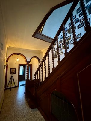 Karaktervolle woning met 3/4 slaapkamers - Photo 1