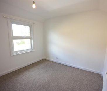Woodbridge Road, Guildford - 1 bedroomProperty for lettings - Seymours - Photo 2